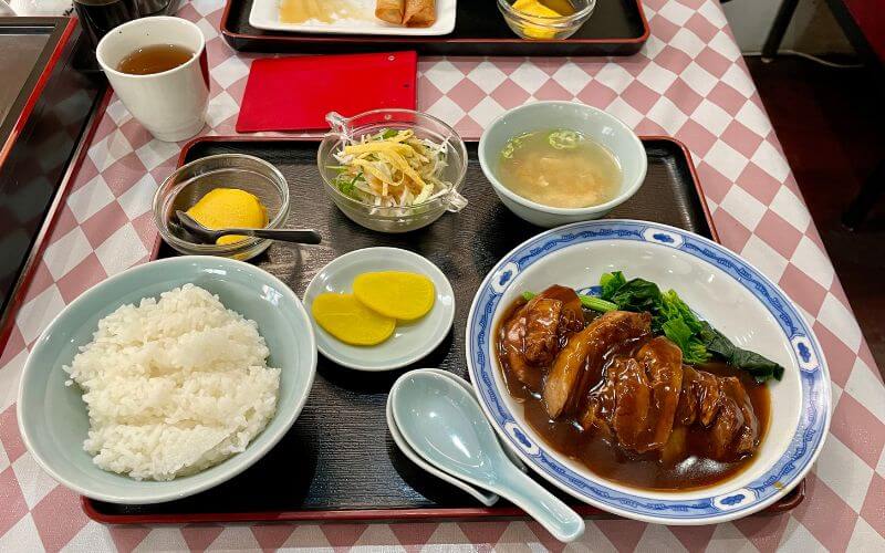 伊万里中華料理天狗屋飯店の料理長おすすめ3 月のメニュー特選国産豚の角煮定食の全体写真