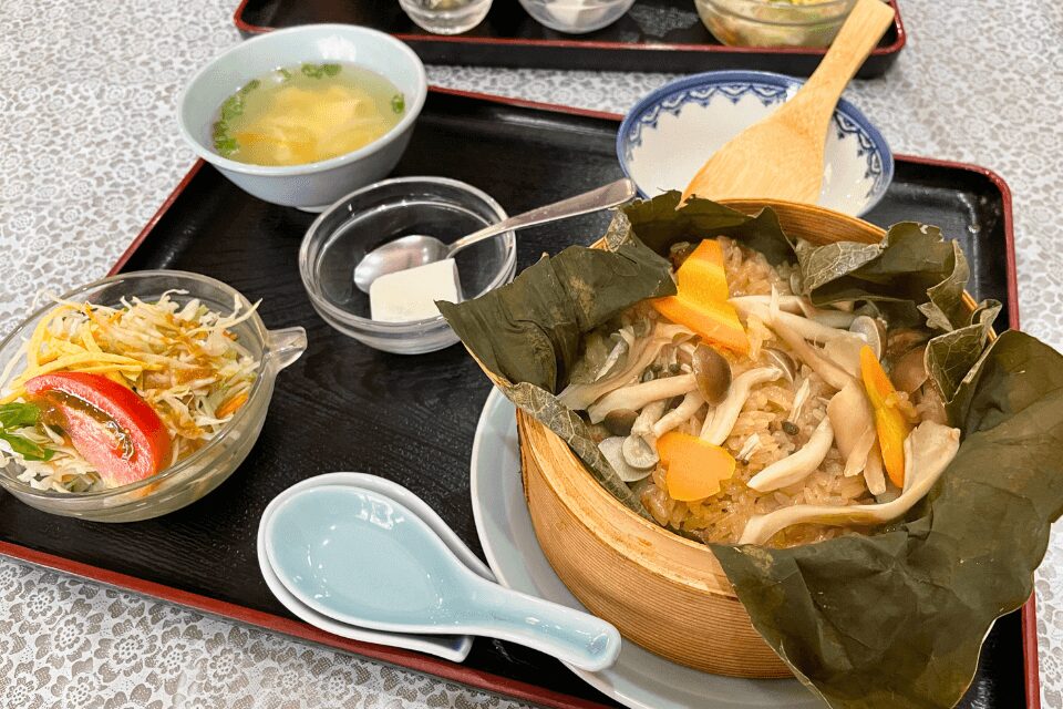 伊万里中華天狗屋飯店ランチメニューキノコおこわセット