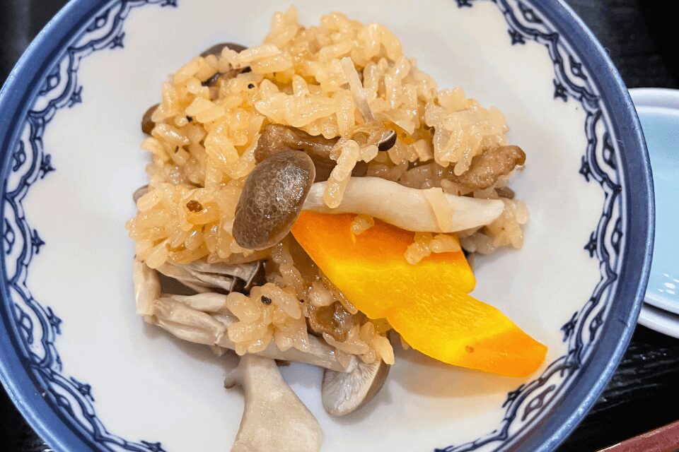 伊万里中華天狗屋飯店ランチメニューキノコおこわセット